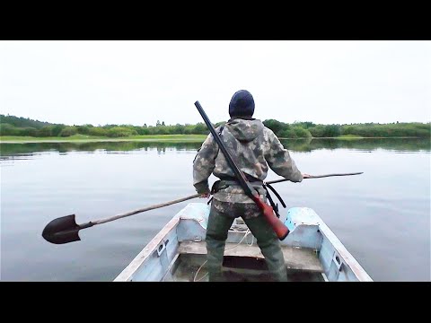 ОТКРЫТИЕ ОХОТЫ НА УТКУ / ТОВАРИЩ ВПЕРВЫЕ НА ОХОТЕ / КОМАРОВ СТОЛЬКО, ЧТО ДЫШАТЬ НЕ ЧЕМ.